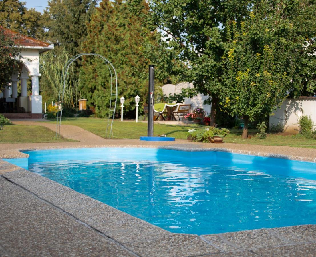 Penzion Emese Búč Exterior photo